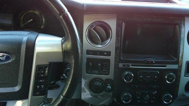 2017 FORD Expedition - Image 8