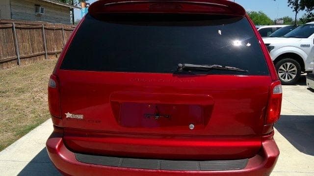 2007 DODGE Grand - Image 3