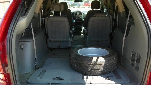 2007 DODGE Grand - Image 4