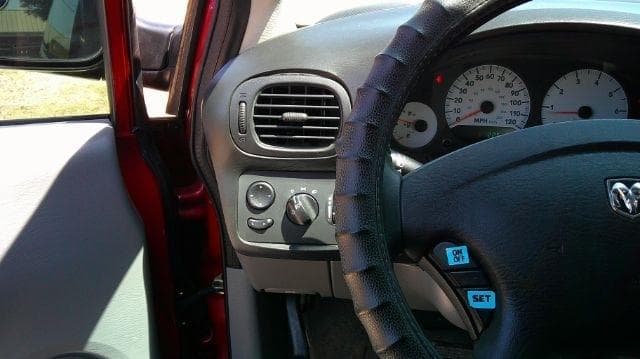 2007 DODGE Grand - Image 9