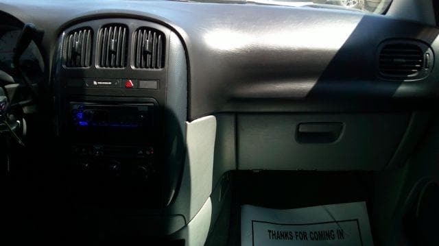 2007 DODGE Grand - Image 15