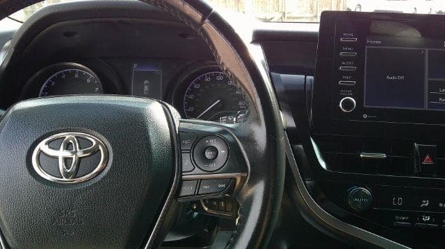 2021 TOYOTA Camry - Image 10