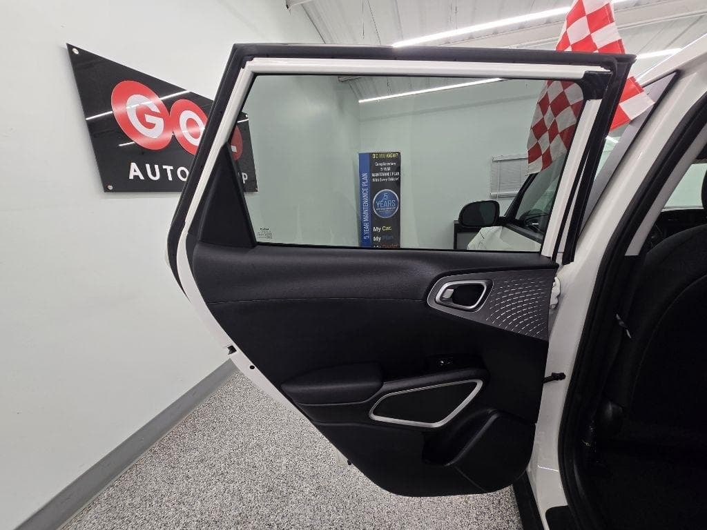 2023 Kia Soul - Image 24
