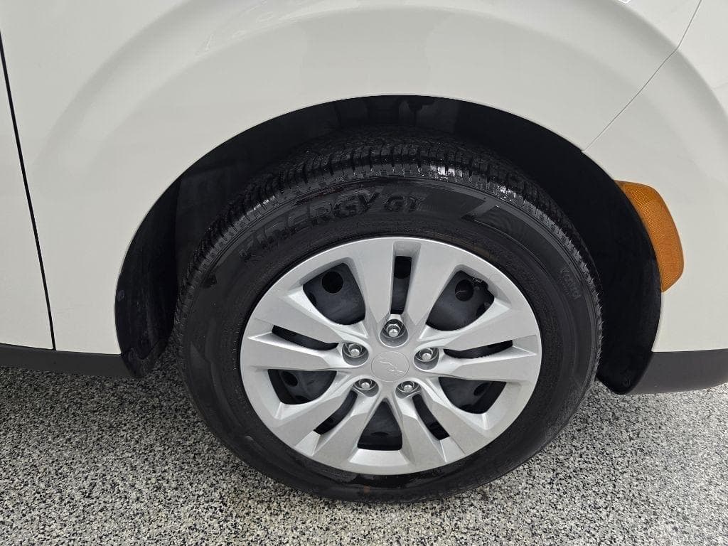 2023 Kia Soul - Image 31