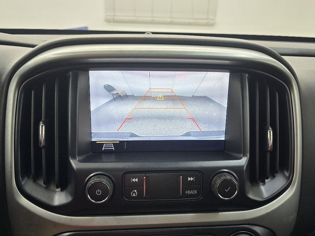 2020 CHEVROLET Colorado - Image 17