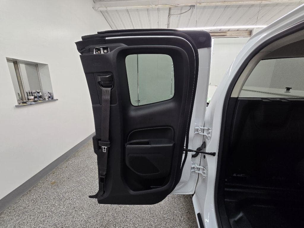 2020 CHEVROLET Colorado - Image 22