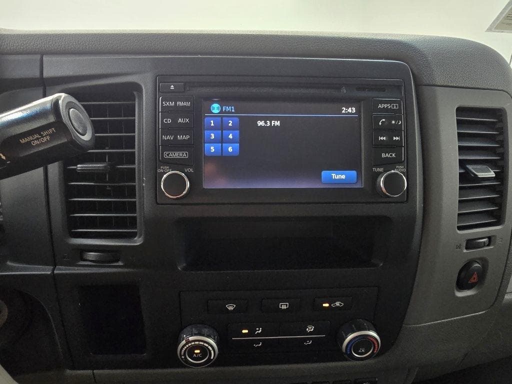 2017 Nissan NV - Image 16