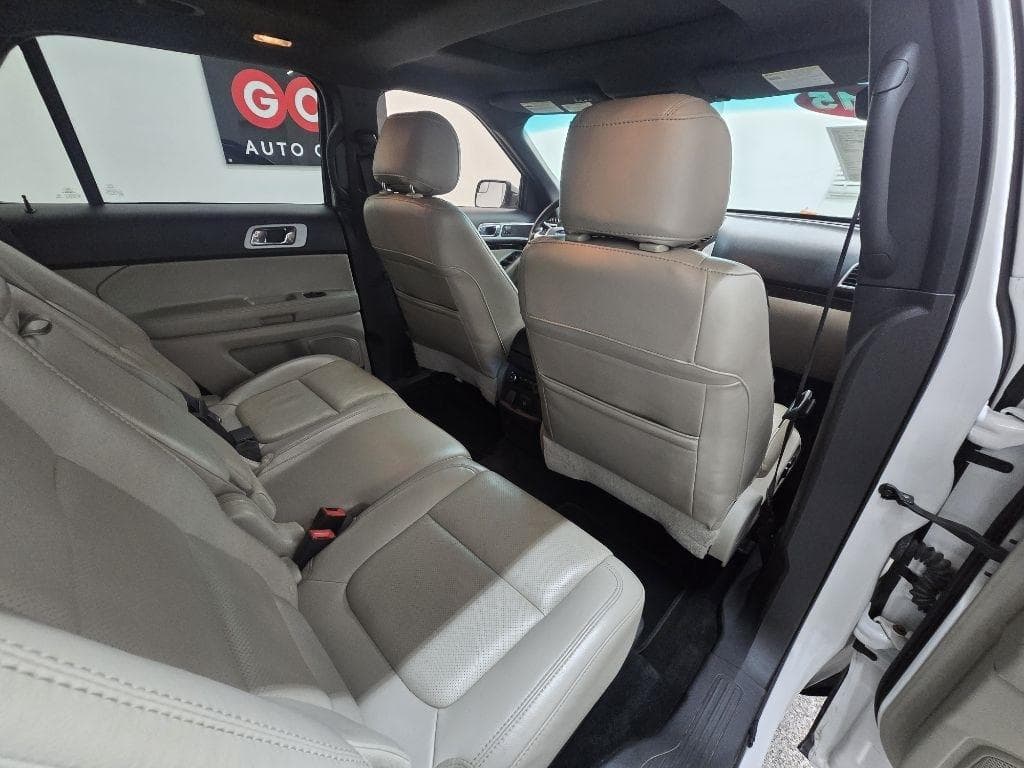 2015 FORD Explorer - Image 16