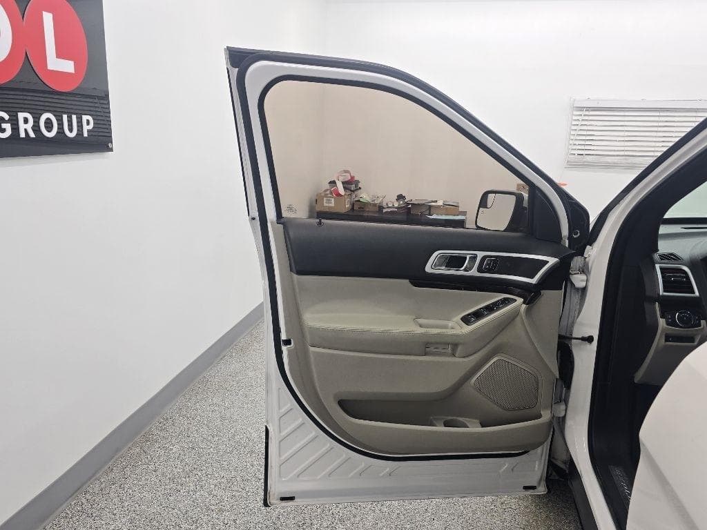 2015 FORD Explorer - Image 23