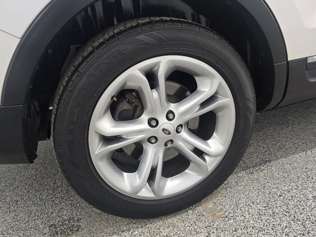 2015 FORD Explorer - Image 29