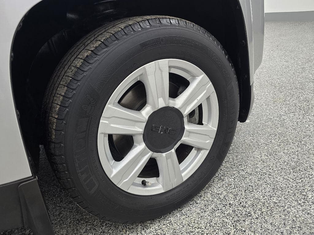 2014 GMC Terrain - Image 29