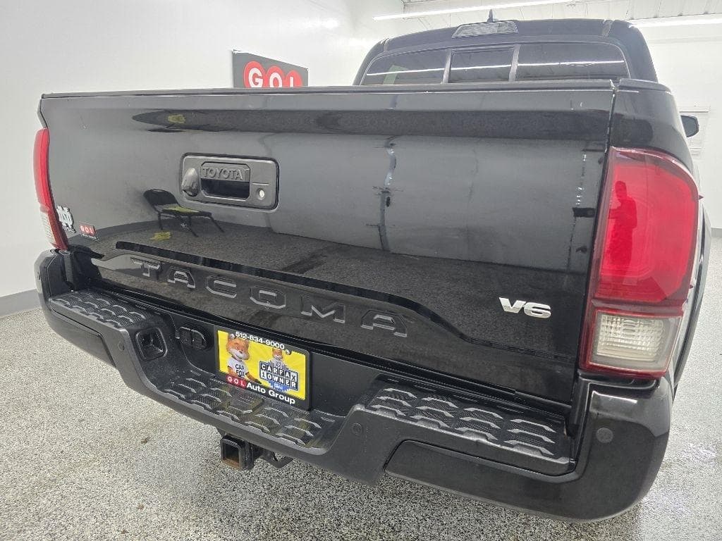 2016 Toyota Tacoma - Image 6