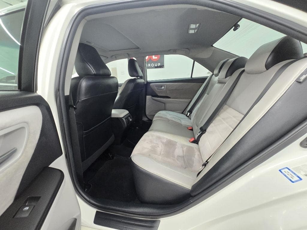 2015 TOYOTA Camry - Image 14