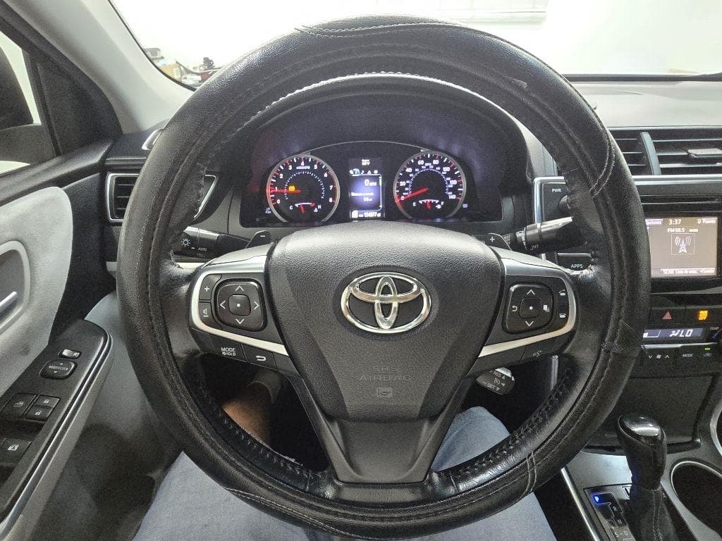 2015 TOYOTA Camry - Image 23