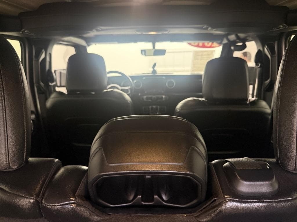 2018 JEEP Wrangler - Image 24