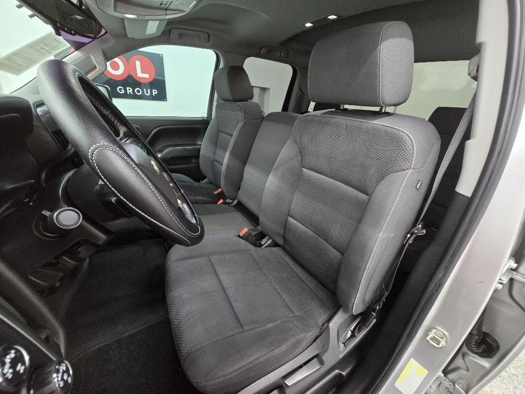 2019 CHEVROLET Silverado - Image 12