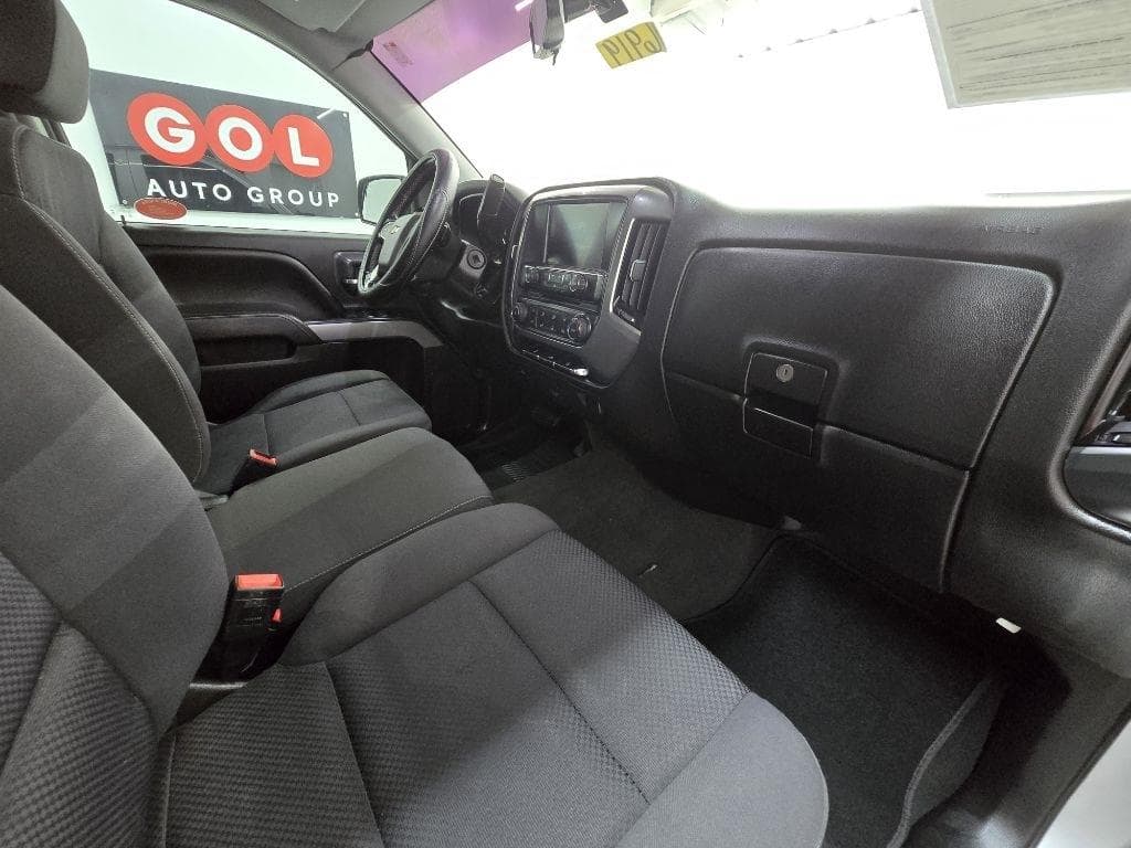 2019 CHEVROLET Silverado - Image 18