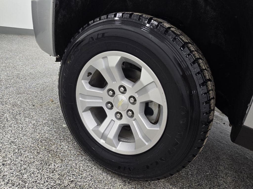 2019 CHEVROLET Silverado - Image 26