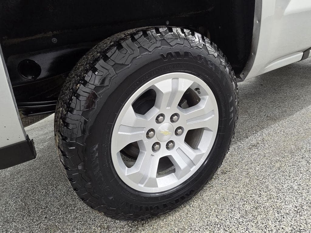 2019 CHEVROLET Silverado - Image 29