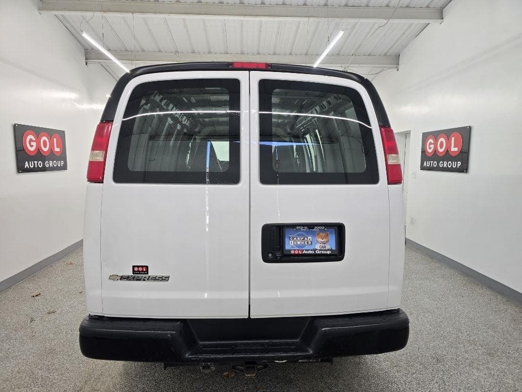 2019 Chevrolet Express - Image 3