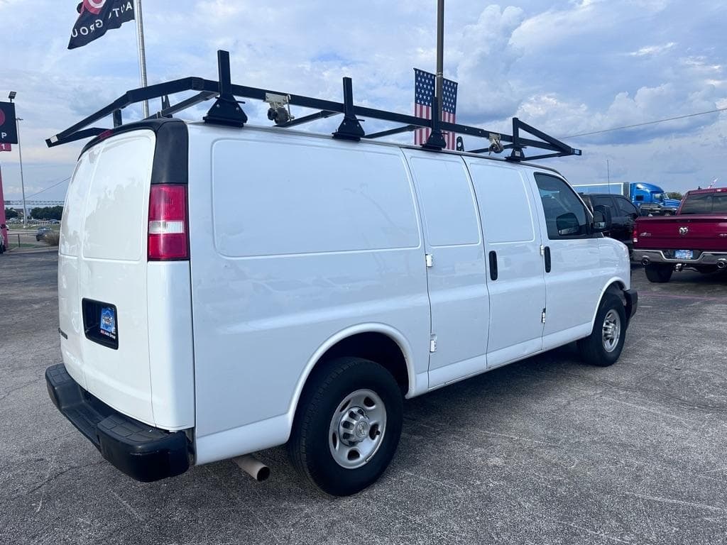 2020 Chevrolet Express - Image 6