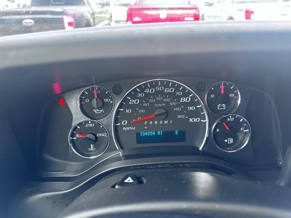 2020 Chevrolet Express - Image 14