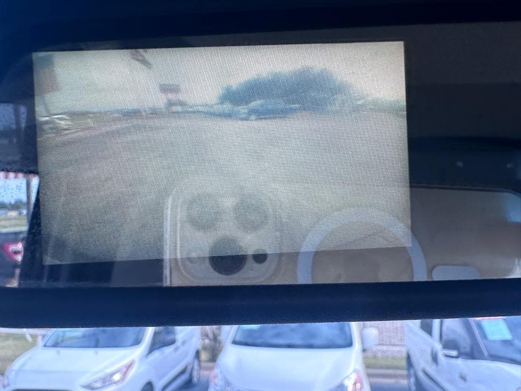 2020 Chevrolet Express - Image 15