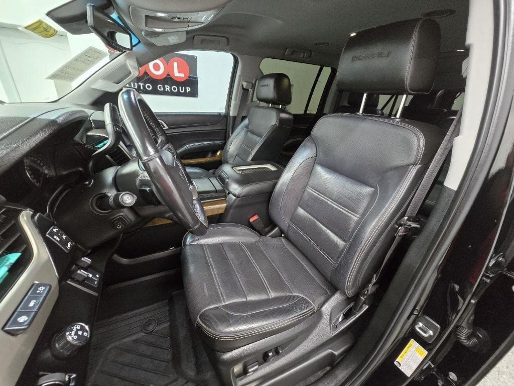 2020 GMC Yukon - Image 9