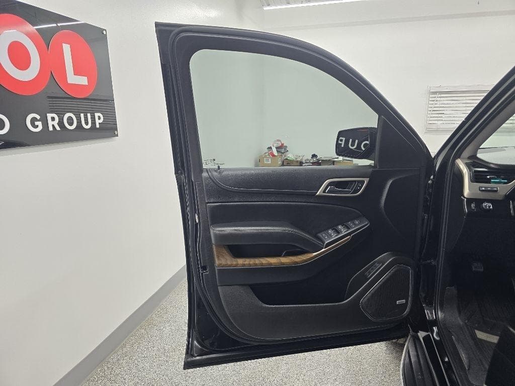 2020 GMC Yukon - Image 24