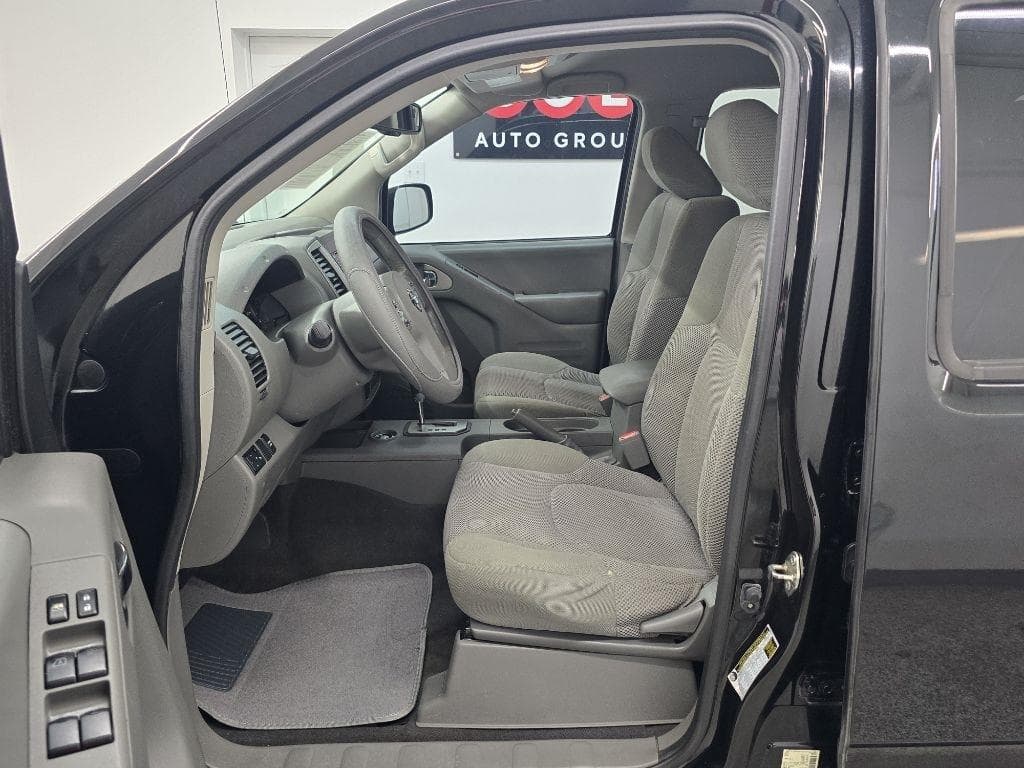 2020 NISSAN Frontier - Image 8