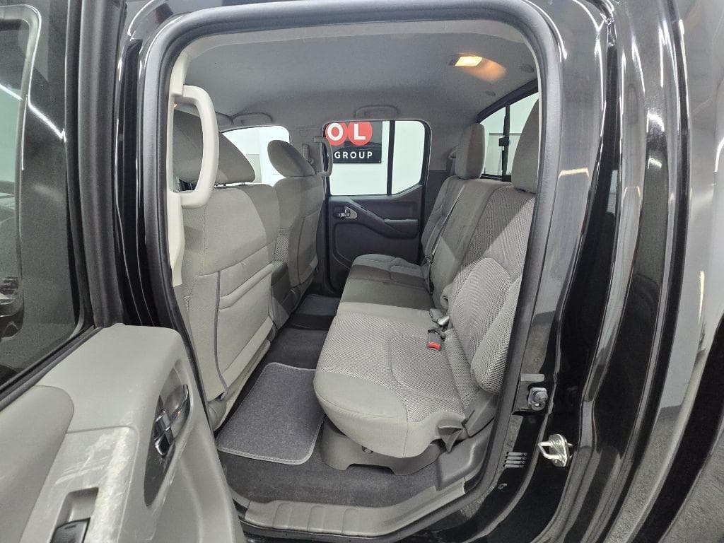 2020 NISSAN Frontier - Image 11