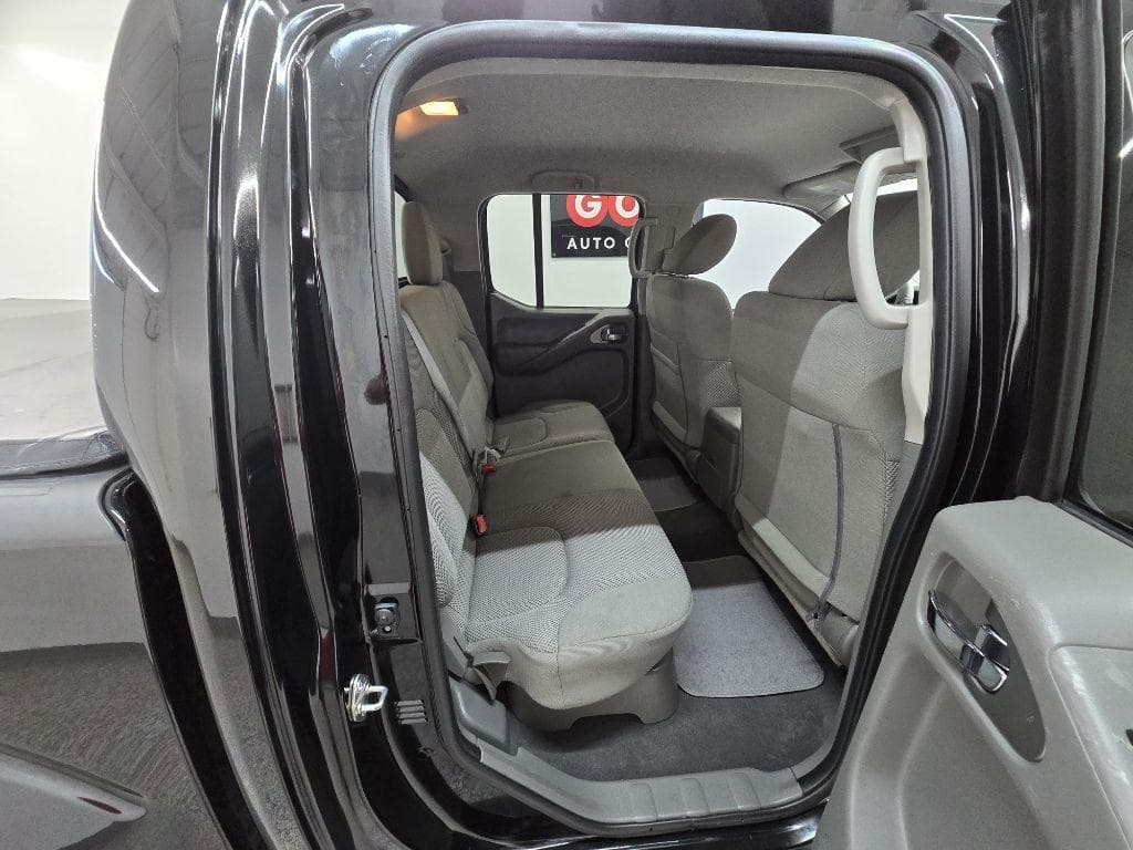 2020 NISSAN Frontier - Image 13