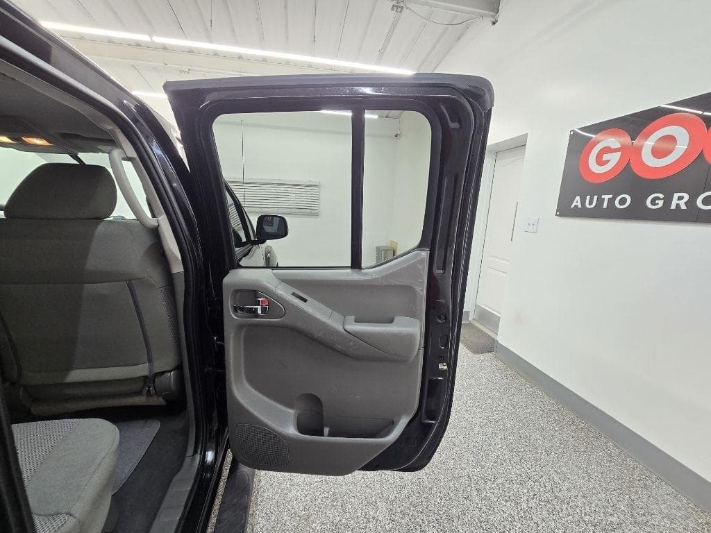 2020 NISSAN Frontier - Image 23