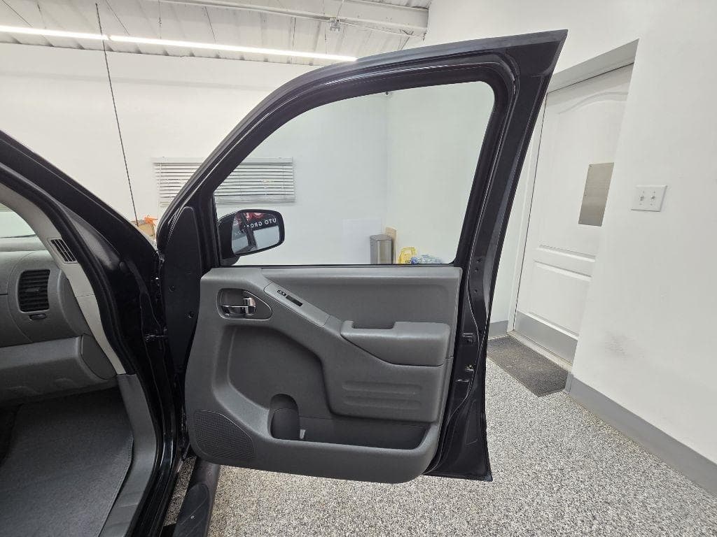 2020 NISSAN Frontier - Image 24