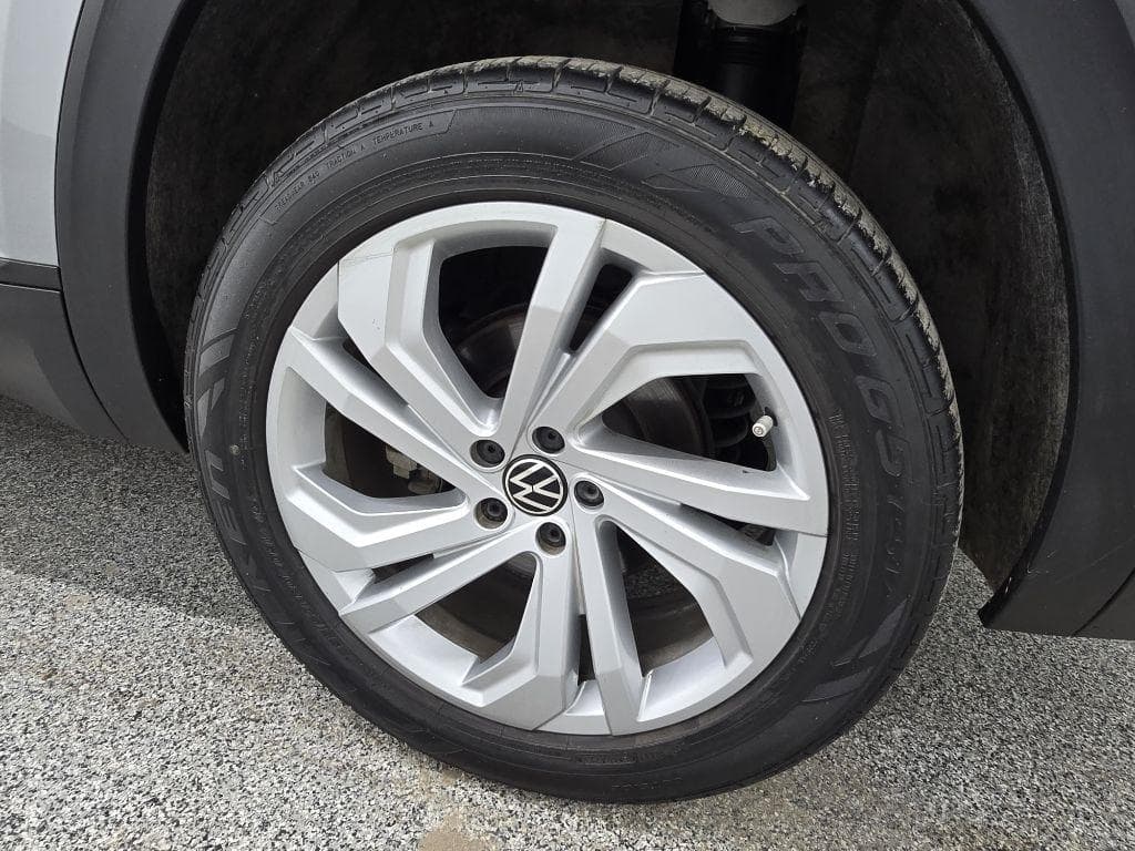 2023 VOLKSWAGEN Atlas - Image 28