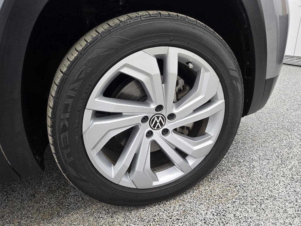 2023 VOLKSWAGEN Atlas - Image 30