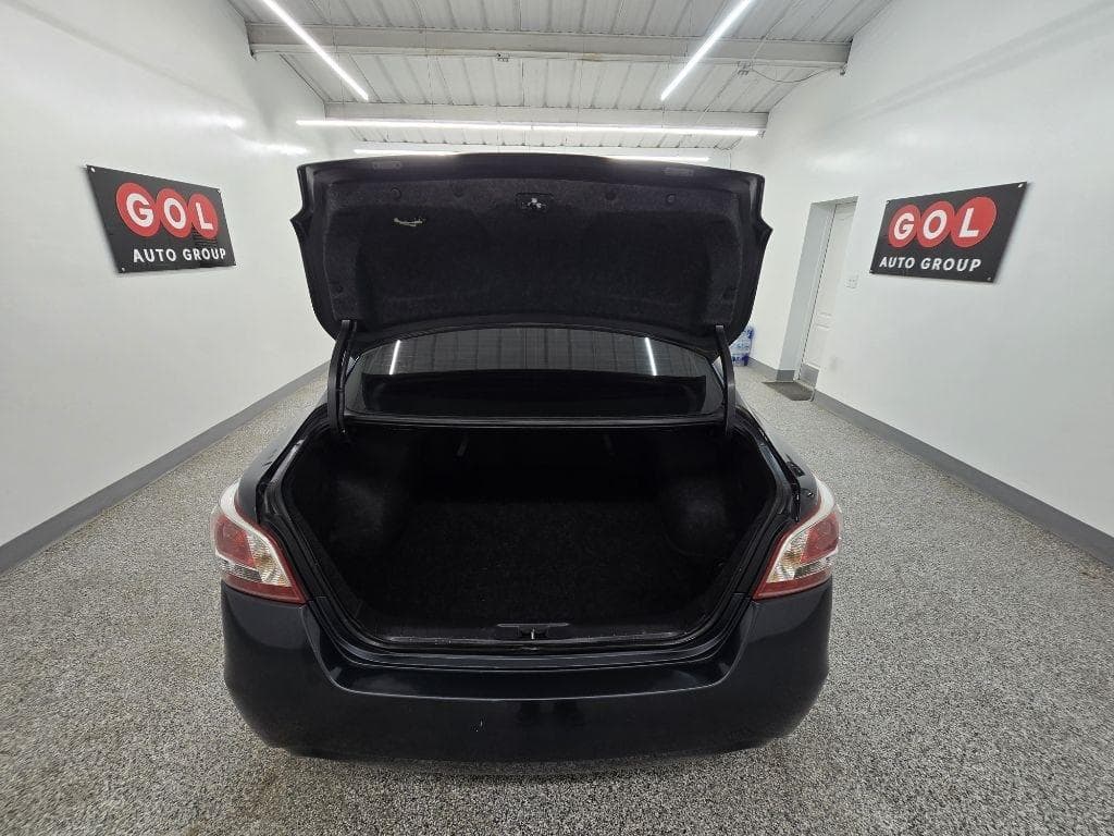 2013 NISSAN Altima - Image 13