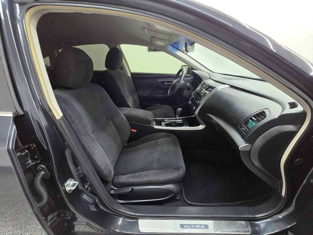 2013 NISSAN Altima - Image 16