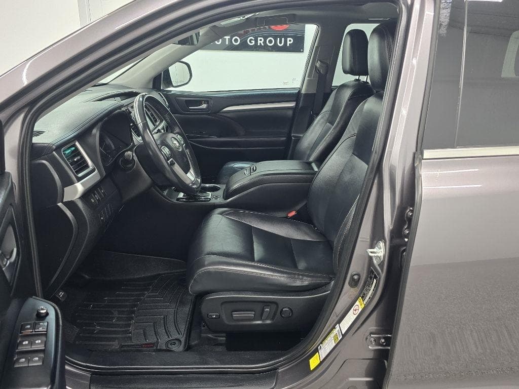 2019 TOYOTA Highlander - Image 7