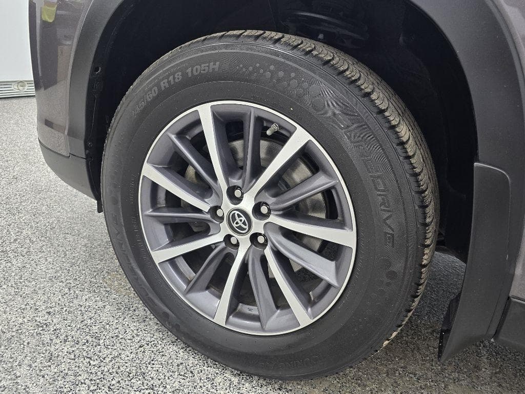 2019 TOYOTA Highlander - Image 28