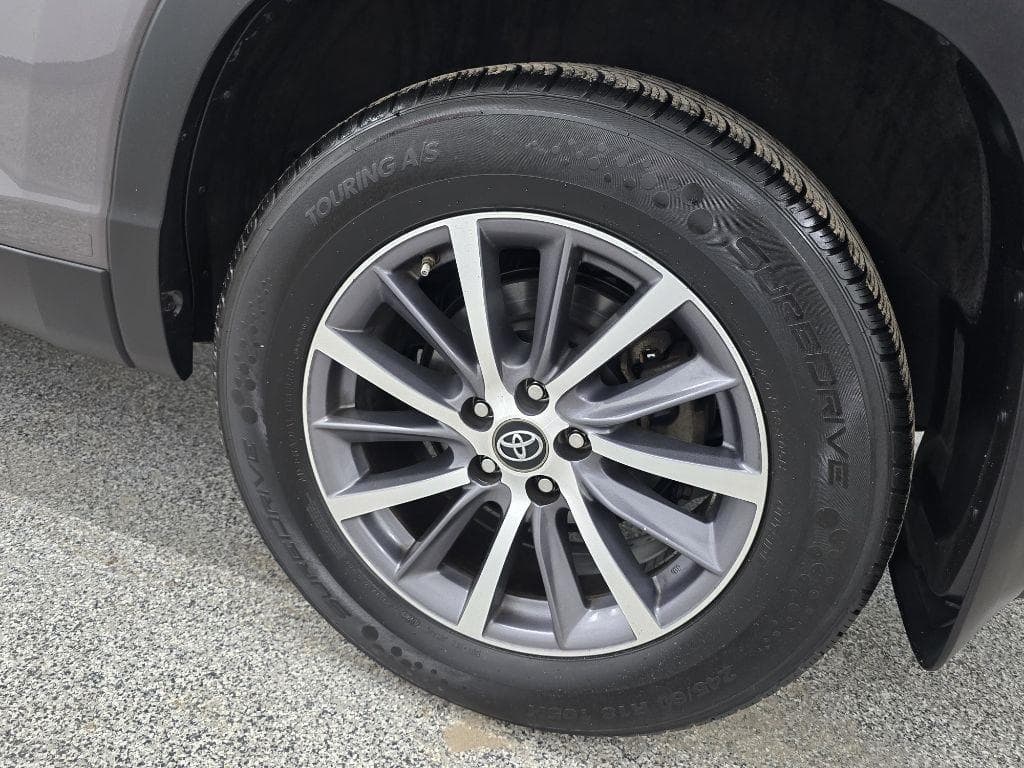 2019 TOYOTA Highlander - Image 30