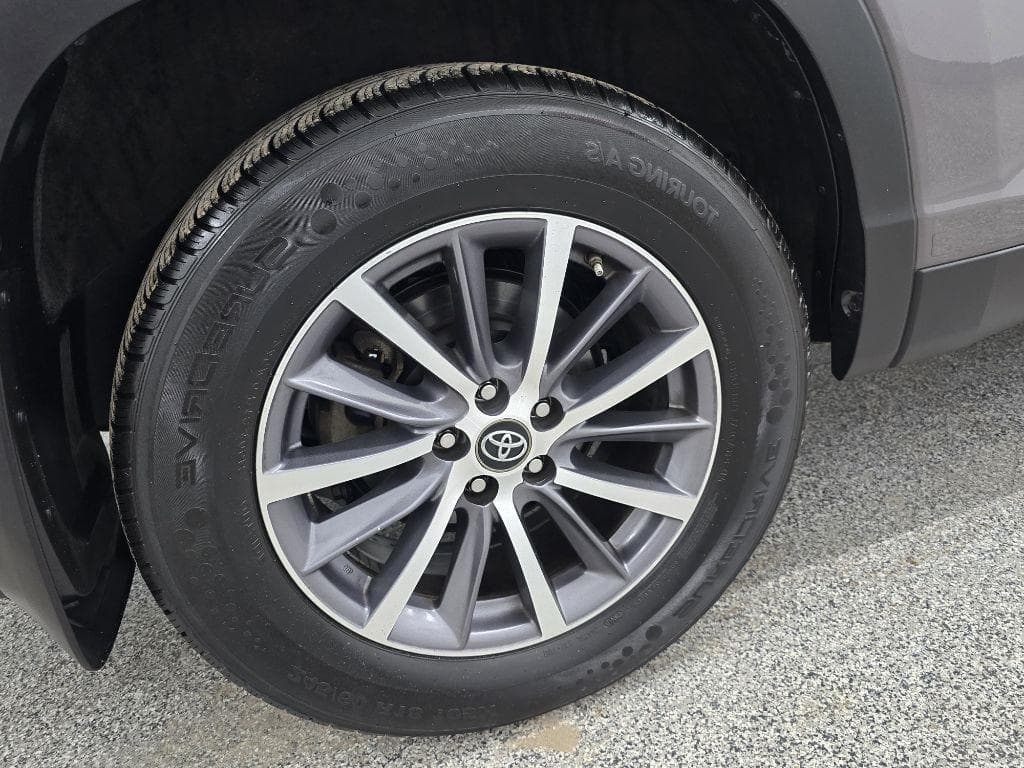 2019 TOYOTA Highlander - Image 31