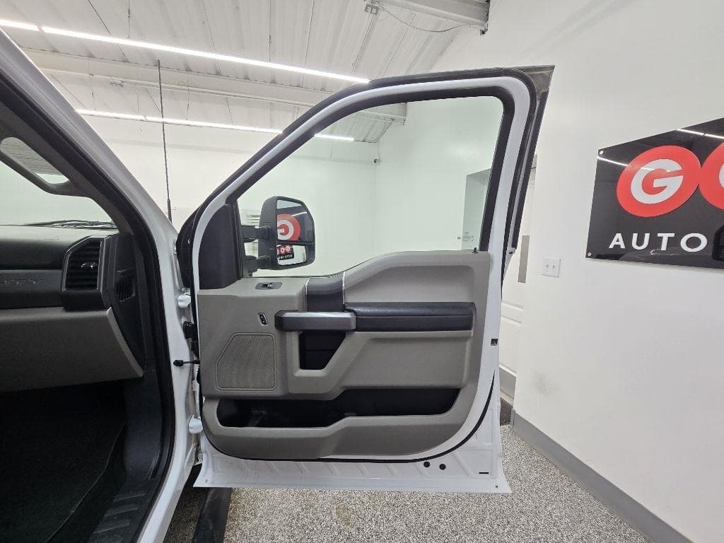 2022 FORD F-250 - Image 24