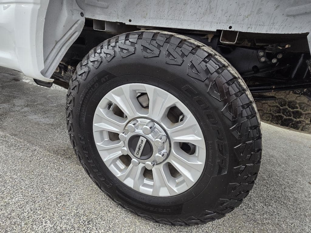 2022 FORD F-250 - Image 28