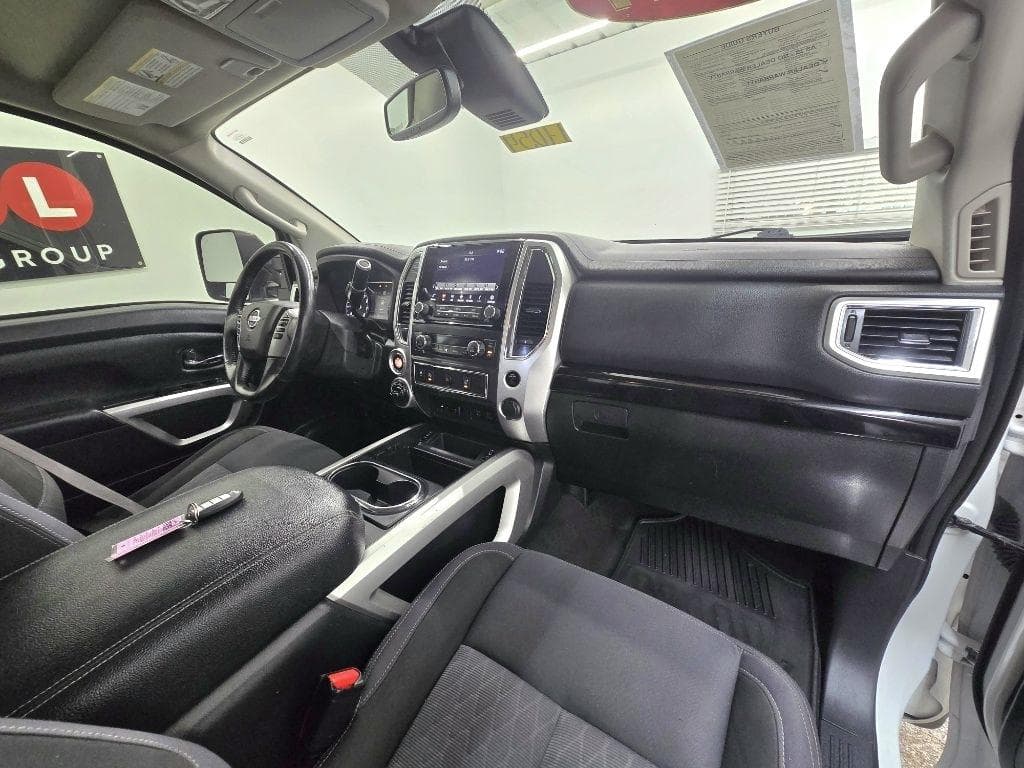 2021 NISSAN Titan - Image 17