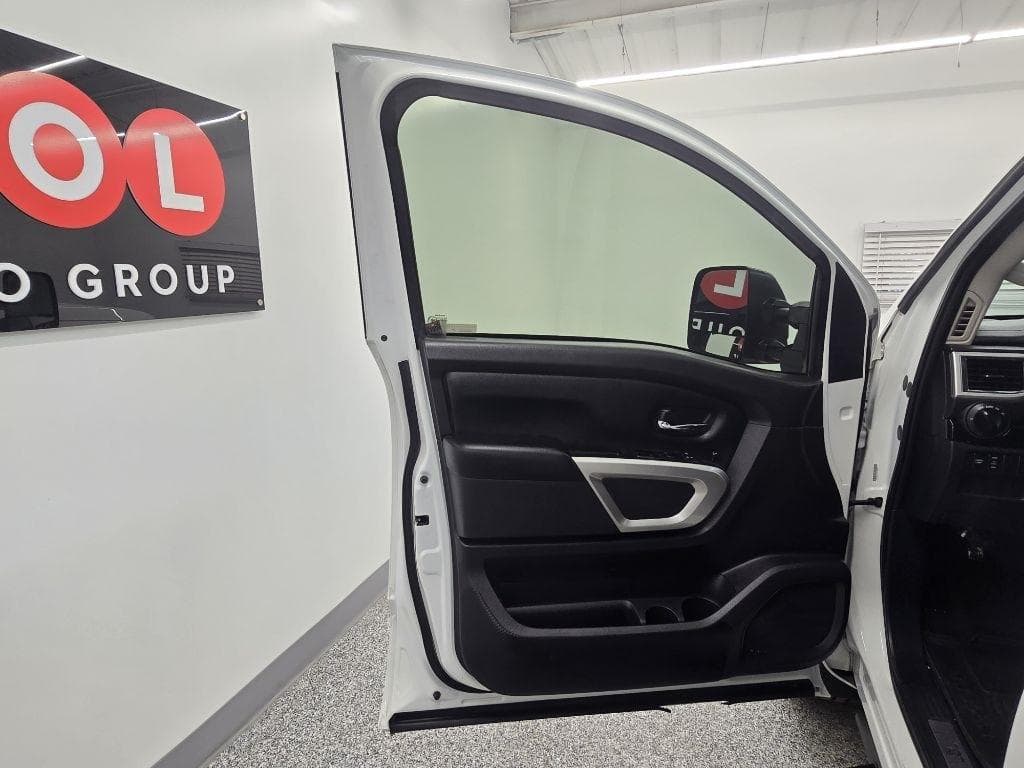 2021 NISSAN Titan - Image 22