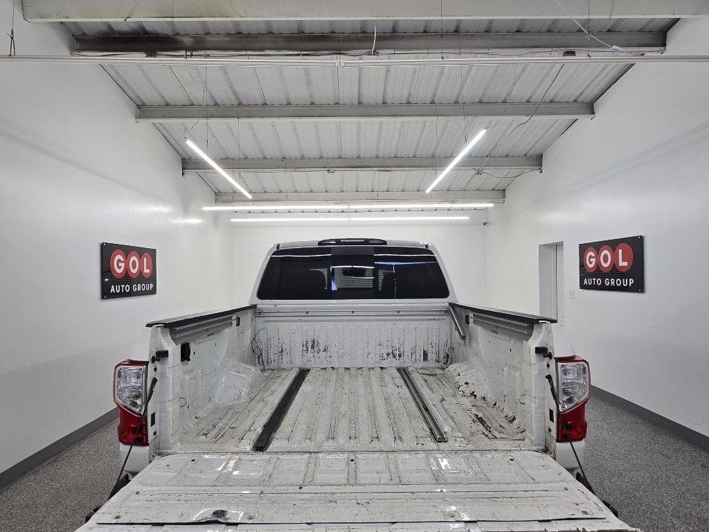 2021 NISSAN Titan - Image 8