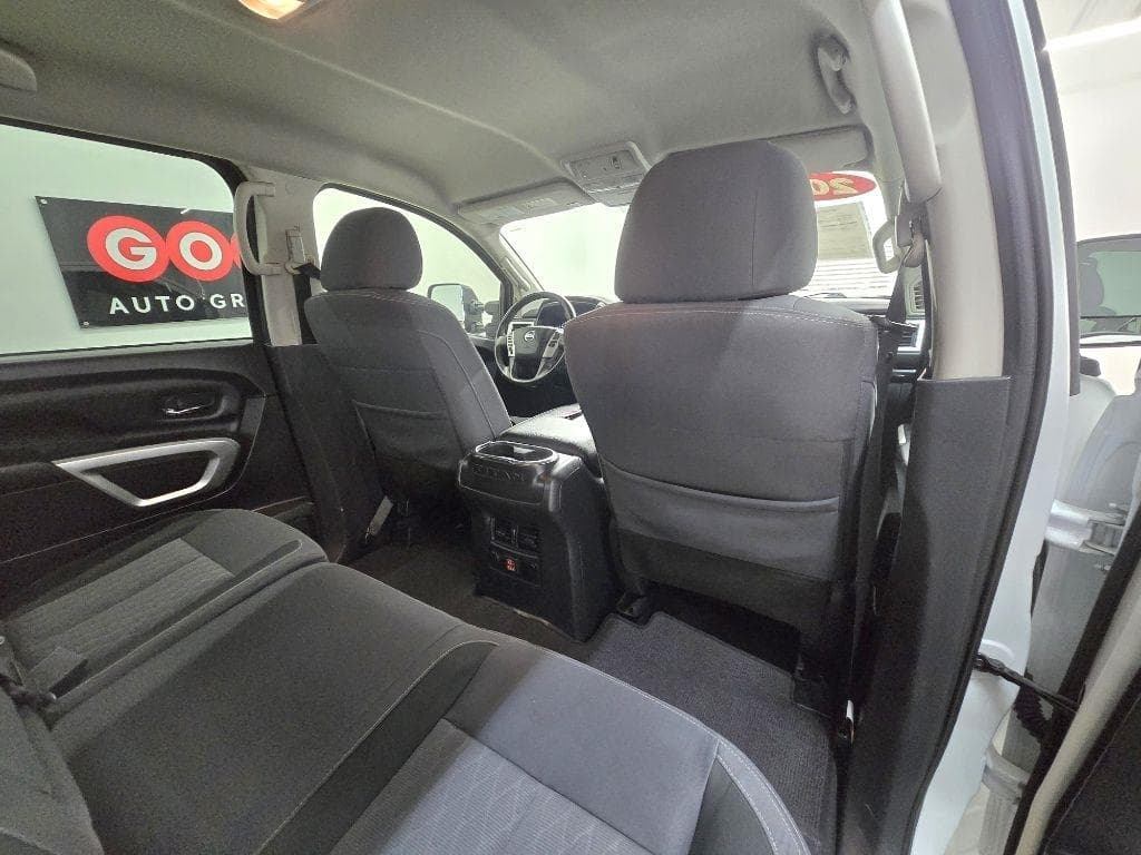 2021 NISSAN Titan - Image 17