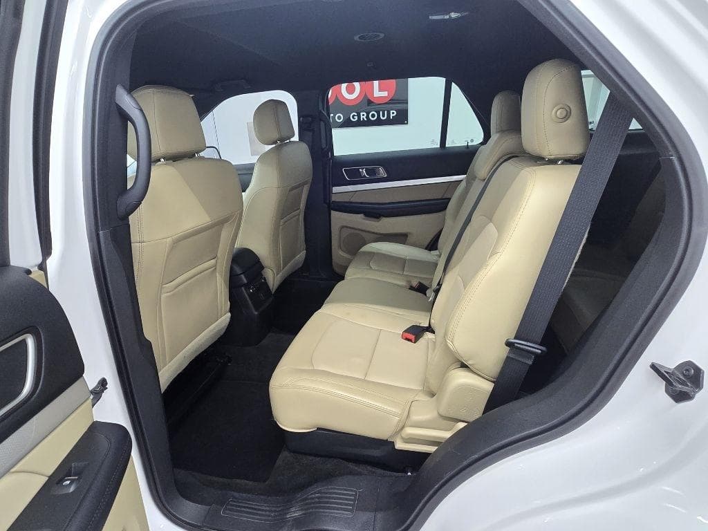2017 FORD Explorer - Image 12