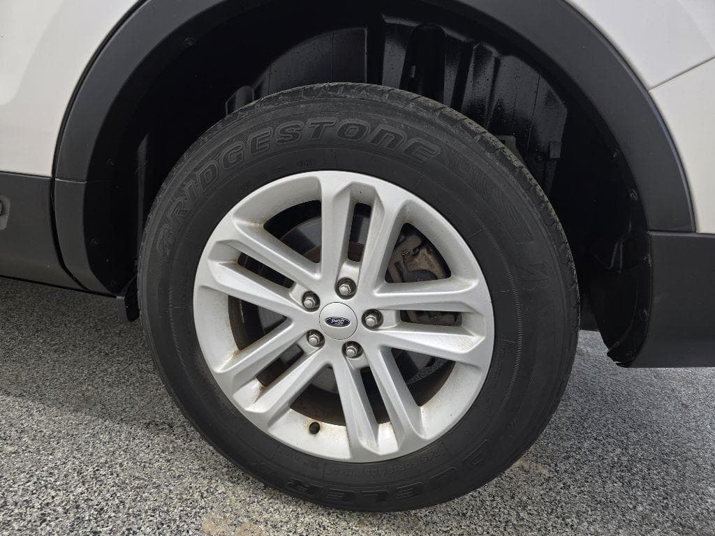 2017 FORD Explorer - Image 29